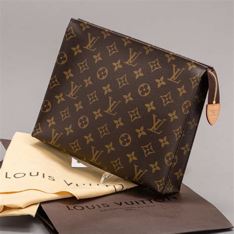 toilet paper louis vuitton|louis vuitton toiletry bag 26.